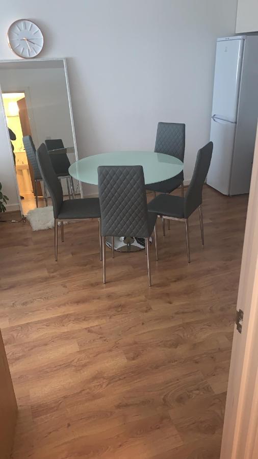 Smooth 2 Bed Centre Apartment Manchester