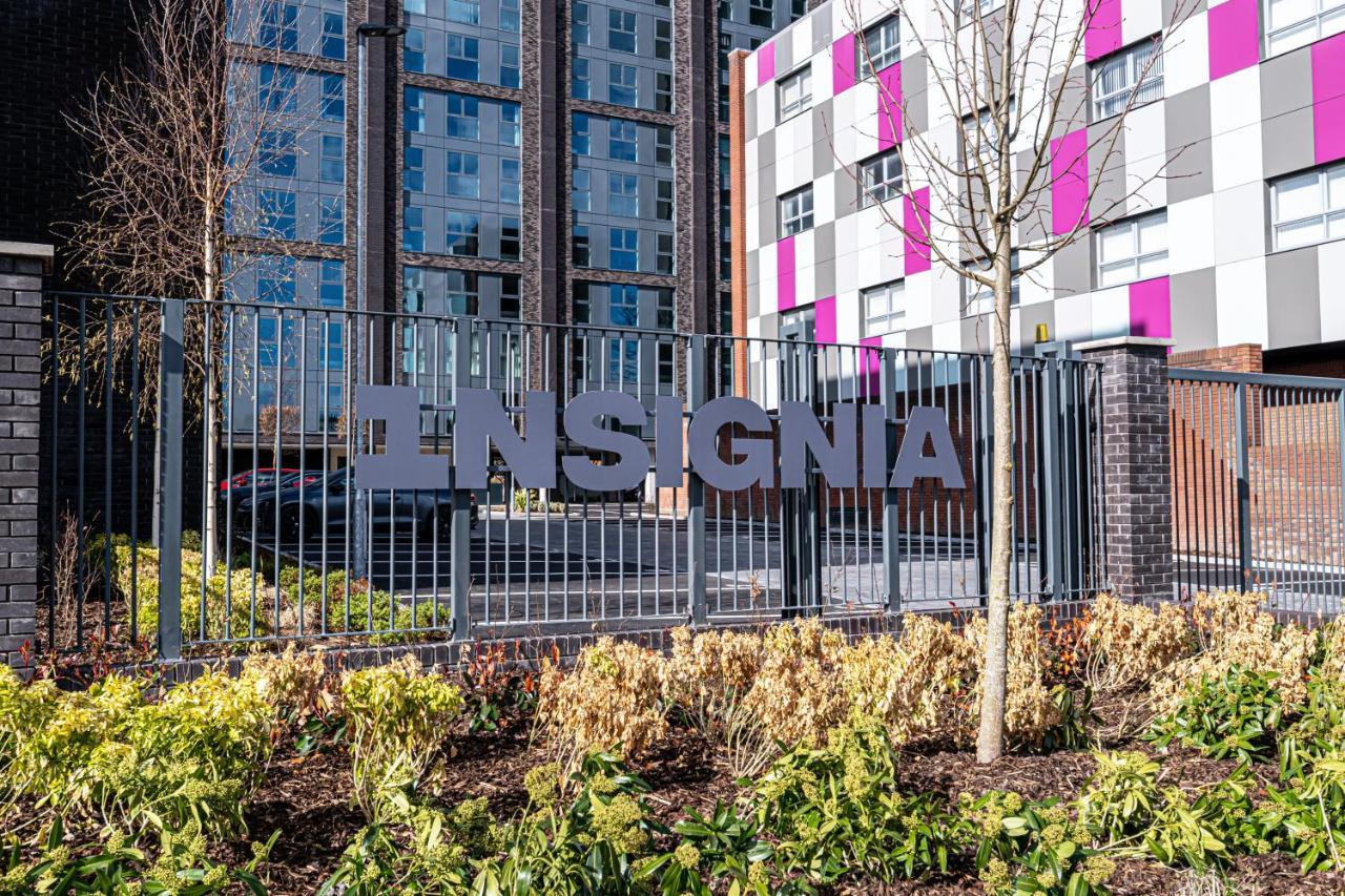 Insignia Apartment *
