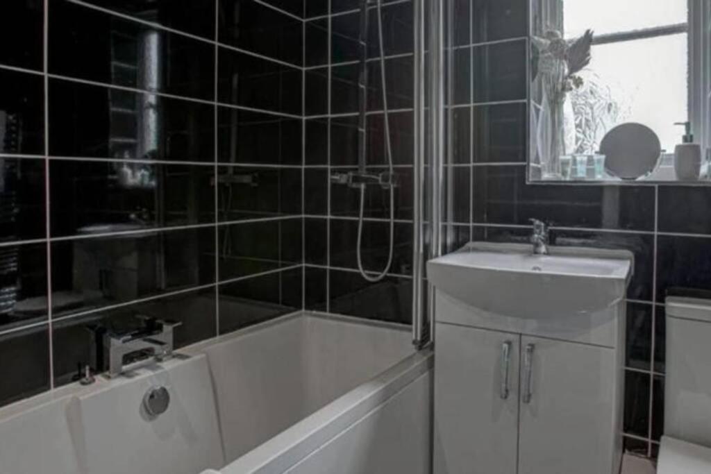 Luxury 4 Bedroom House Holiday home