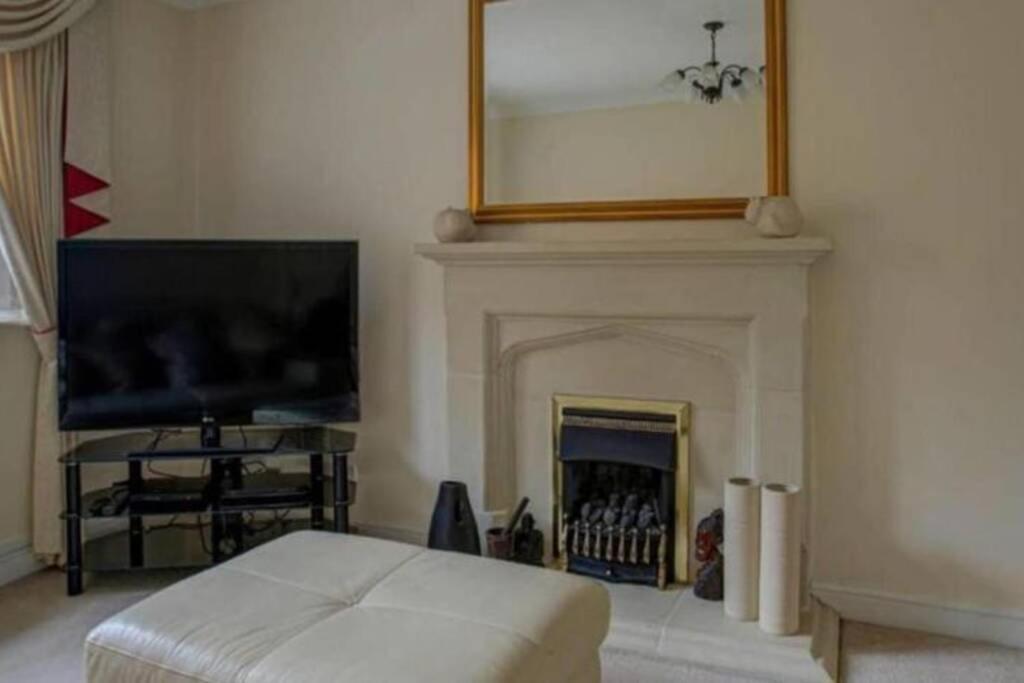 Holiday home Luxury 4 Bedroom House Manchester