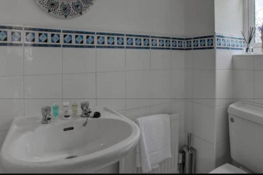 Holiday home Luxury 4 Bedroom House Manchester