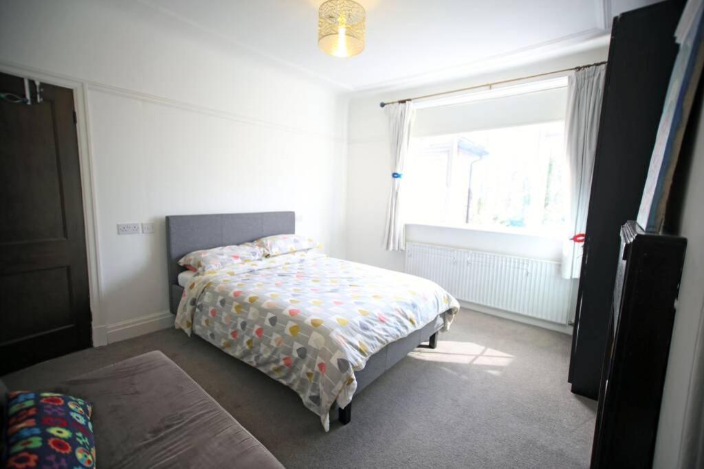 Spacious Family In Chorlton Villa Manchester