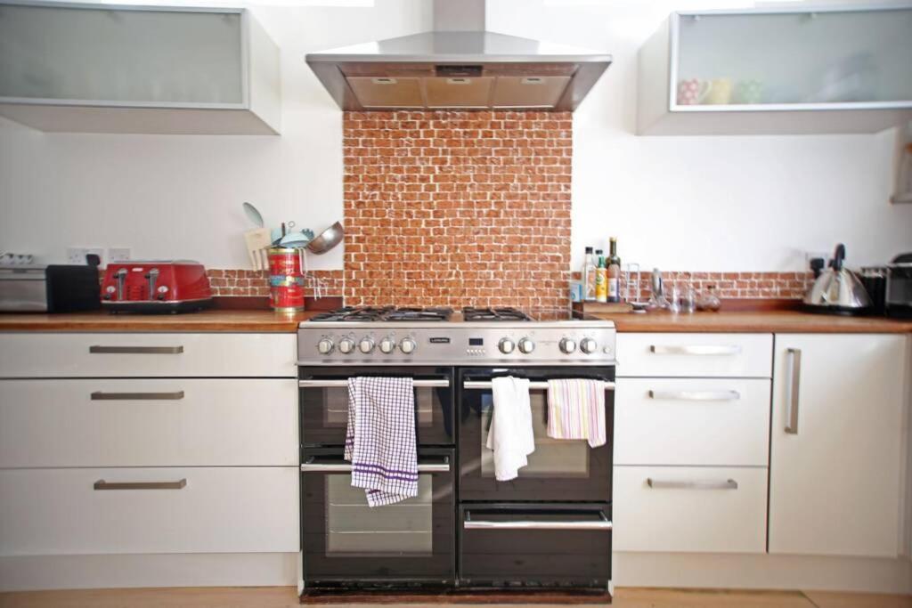 Spacious Family In Chorlton * Manchester