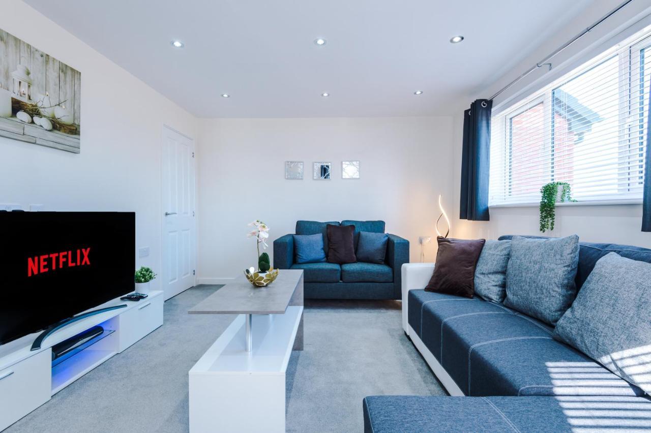 Apartment Vidale Court, 3 Bedroom House With River Irwell View, Sleeps 6 Manchester