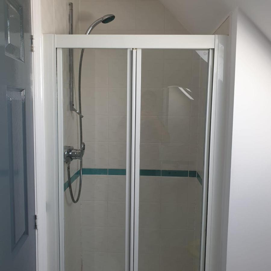 Guest house Queens Rooms, A Perfect Stay, Next To Shopping Parks And Central *