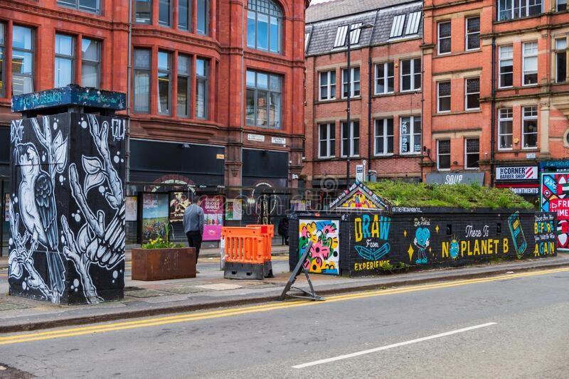 Lewis In The Heart Of The Northern Quarter Sleeps Up To 12 Apartment Manchester