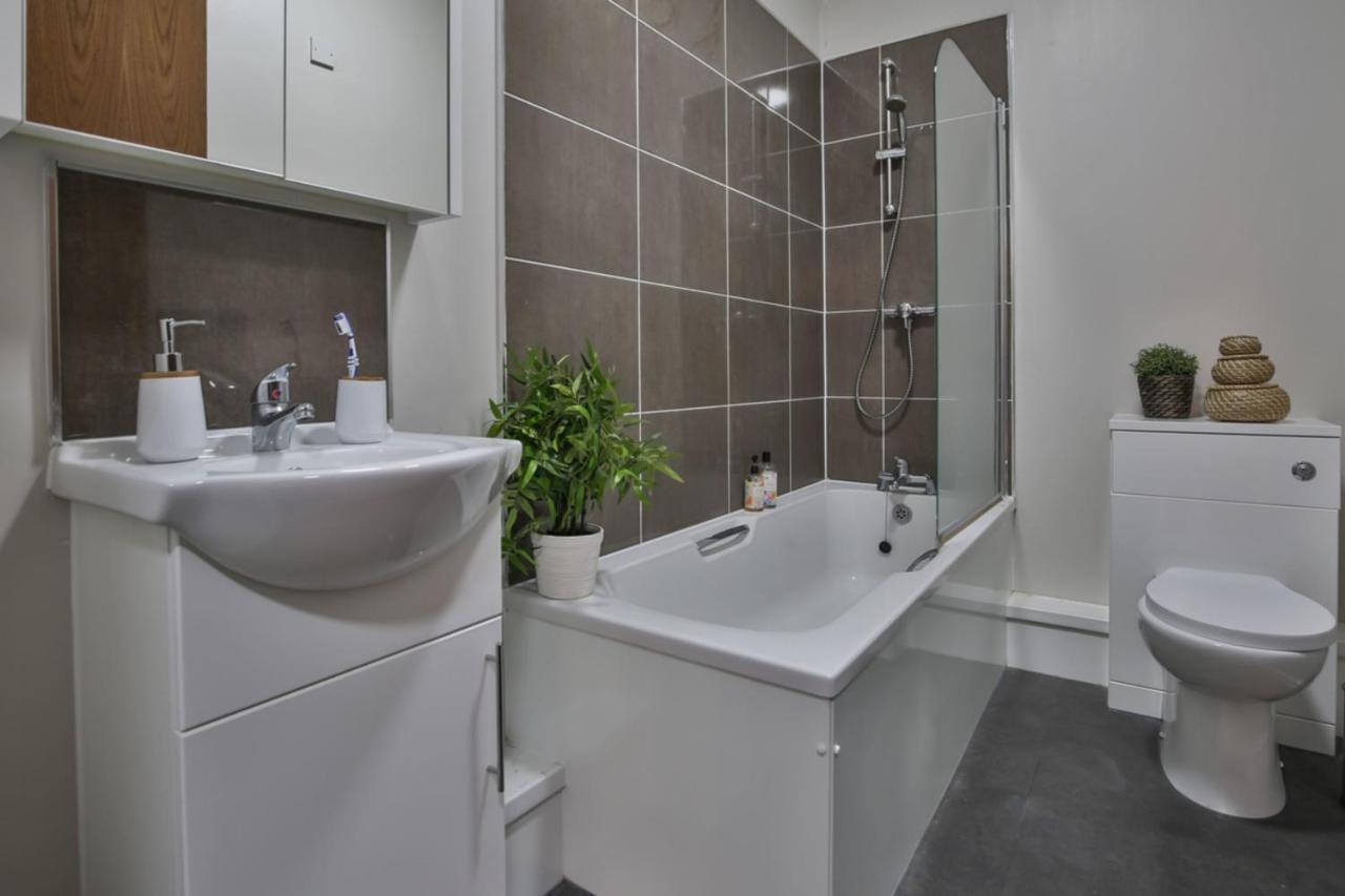 Apartment Modern & Bright Apartments In Manchester - Iq Hollingworth House Manchester