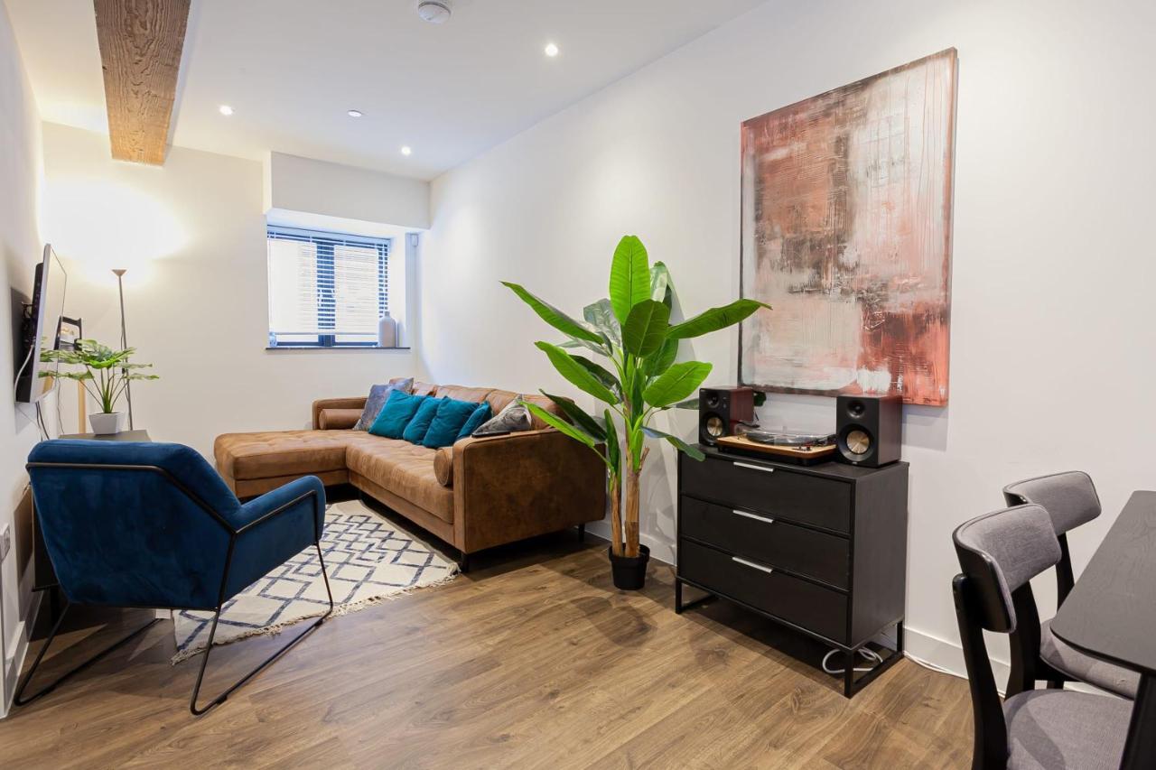 Stylish Modern In Holiday home Manchester