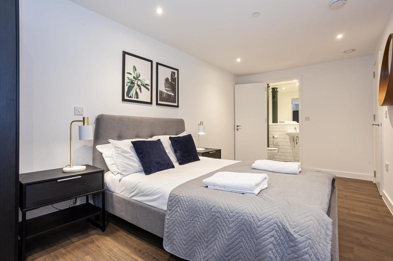 Stylish Modern In Holiday home *