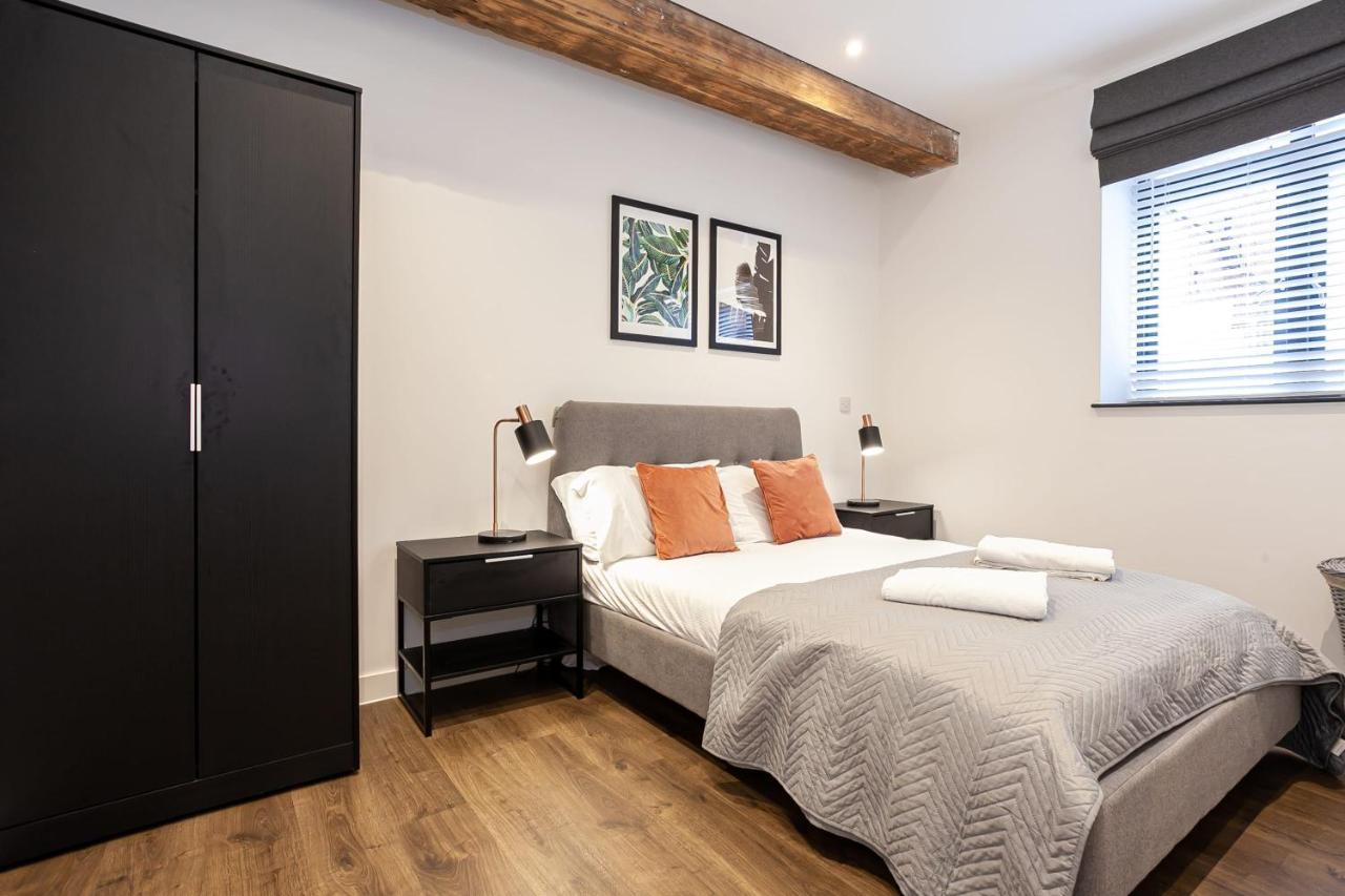 Stylish Modern In *