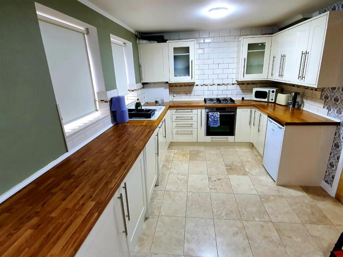 Brigstock Holidays House Apartment