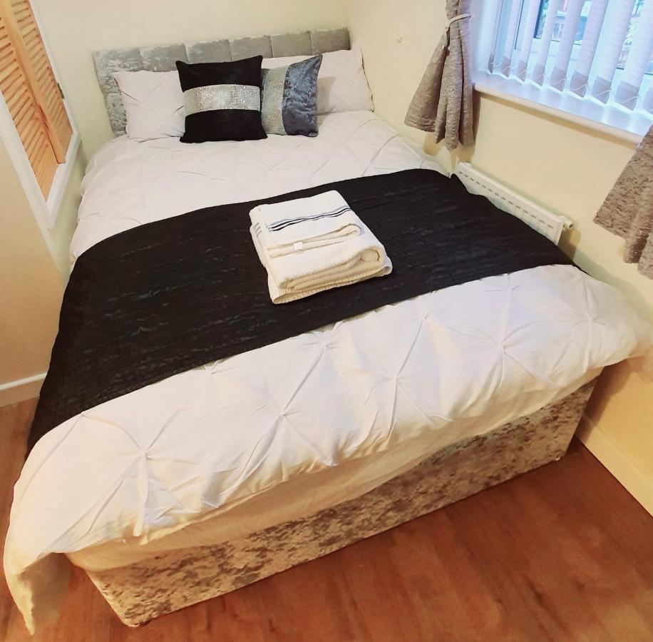 Brigstock Holidays House Apartment