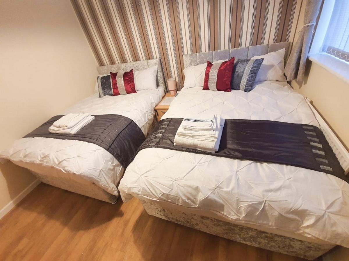 Apartment Brigstock Holidays House