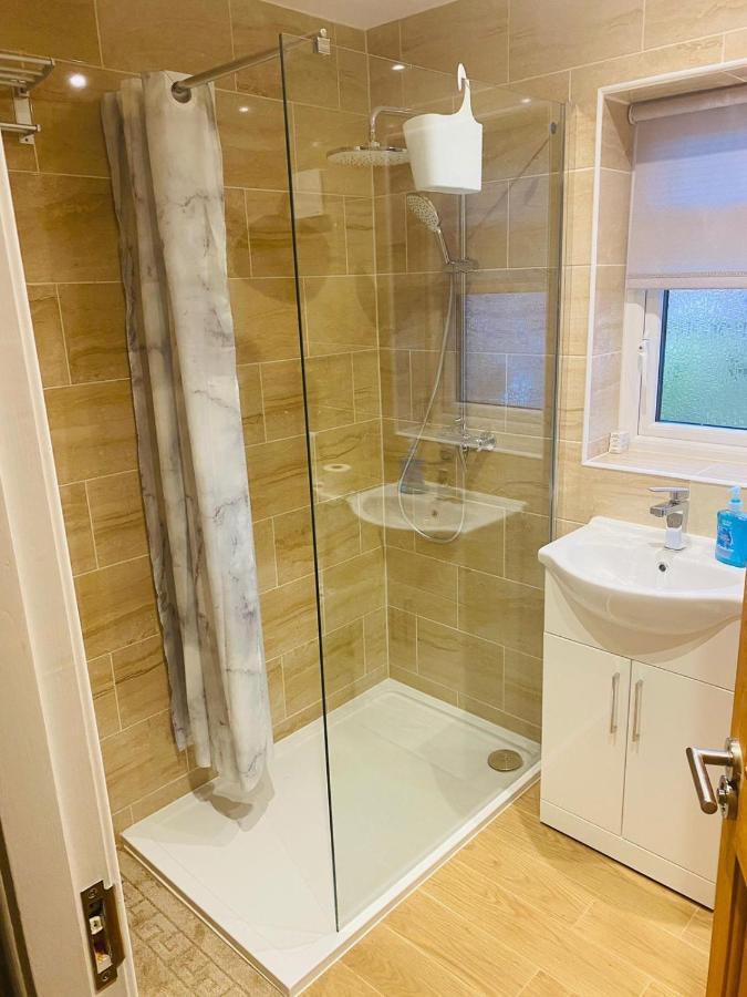 Brigstock Holidays House Apartment *