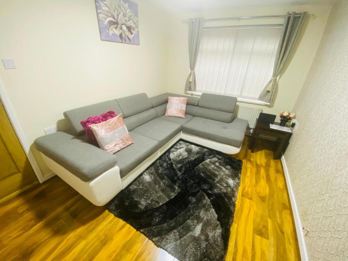 Apartment Brigstock Holidays House