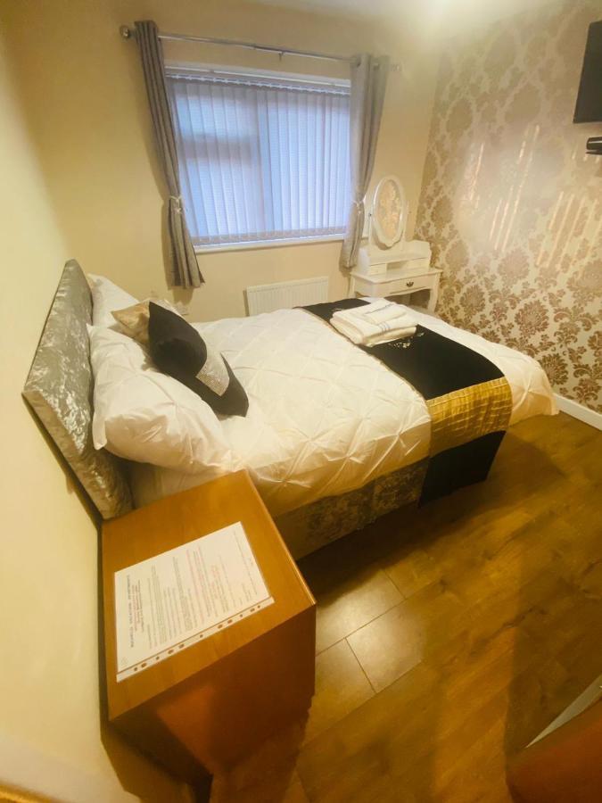 Brigstock Holidays House Apartment