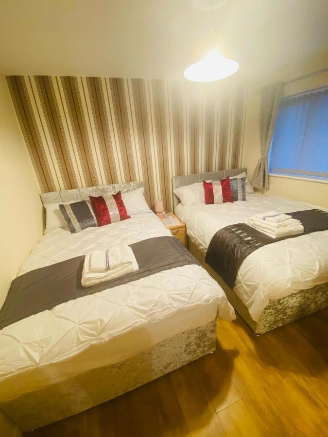 Apartment Brigstock Holidays House Manchester
