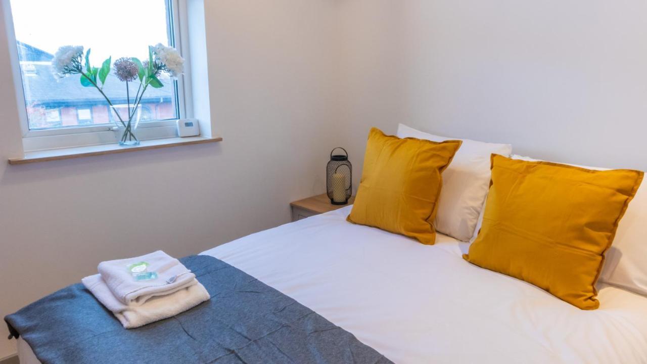 Spacious, Modern Duplex Close To Mcr City Centre And Old Trafford By Pillo *