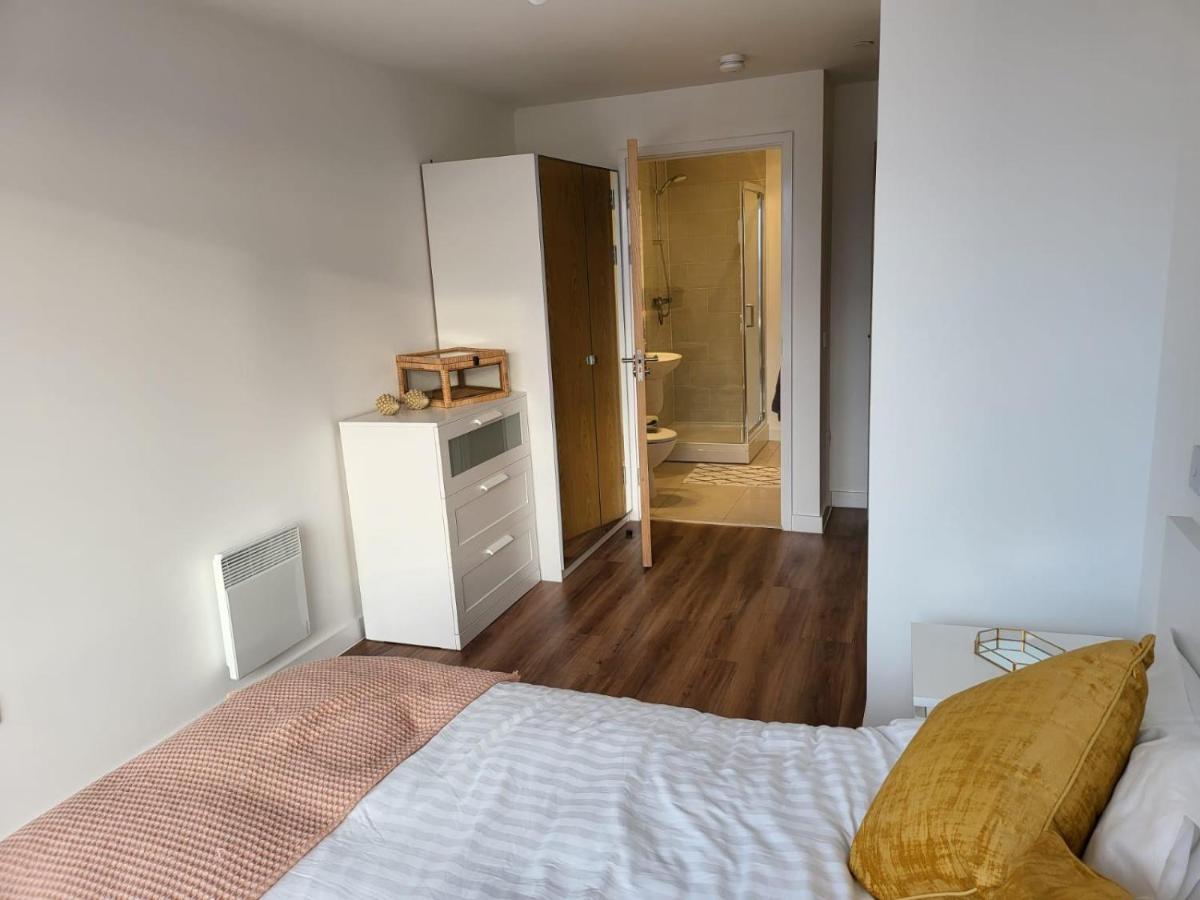 Brand New Luxury 2-Bed Flat With Stunning Views Apartment Manchester
