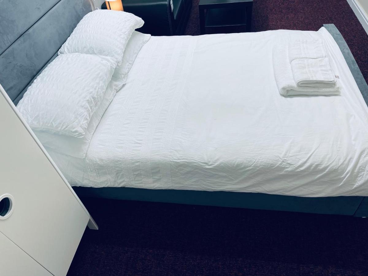 Studio Flats Apartment Manchester