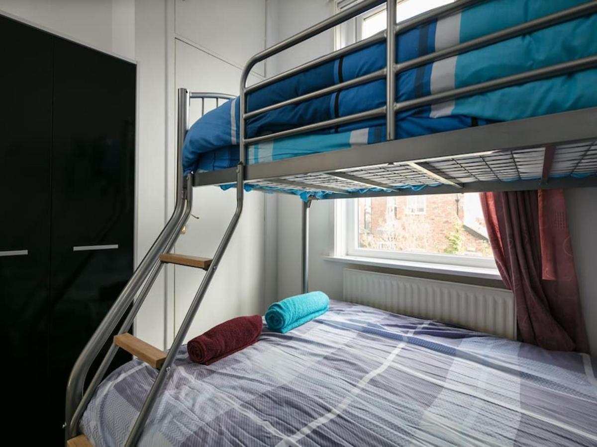 Homestay Short Term Shared R&r In Chorlton