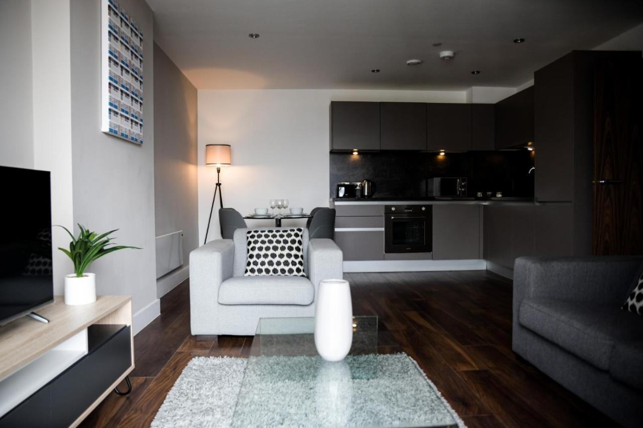 Apartment Onpoint - Spacious 2 Bedroom Apt - City Centre With Balcony
