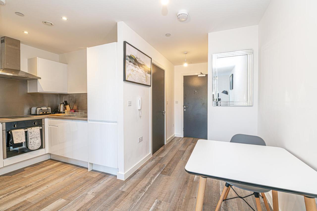 Kinetic Apartment