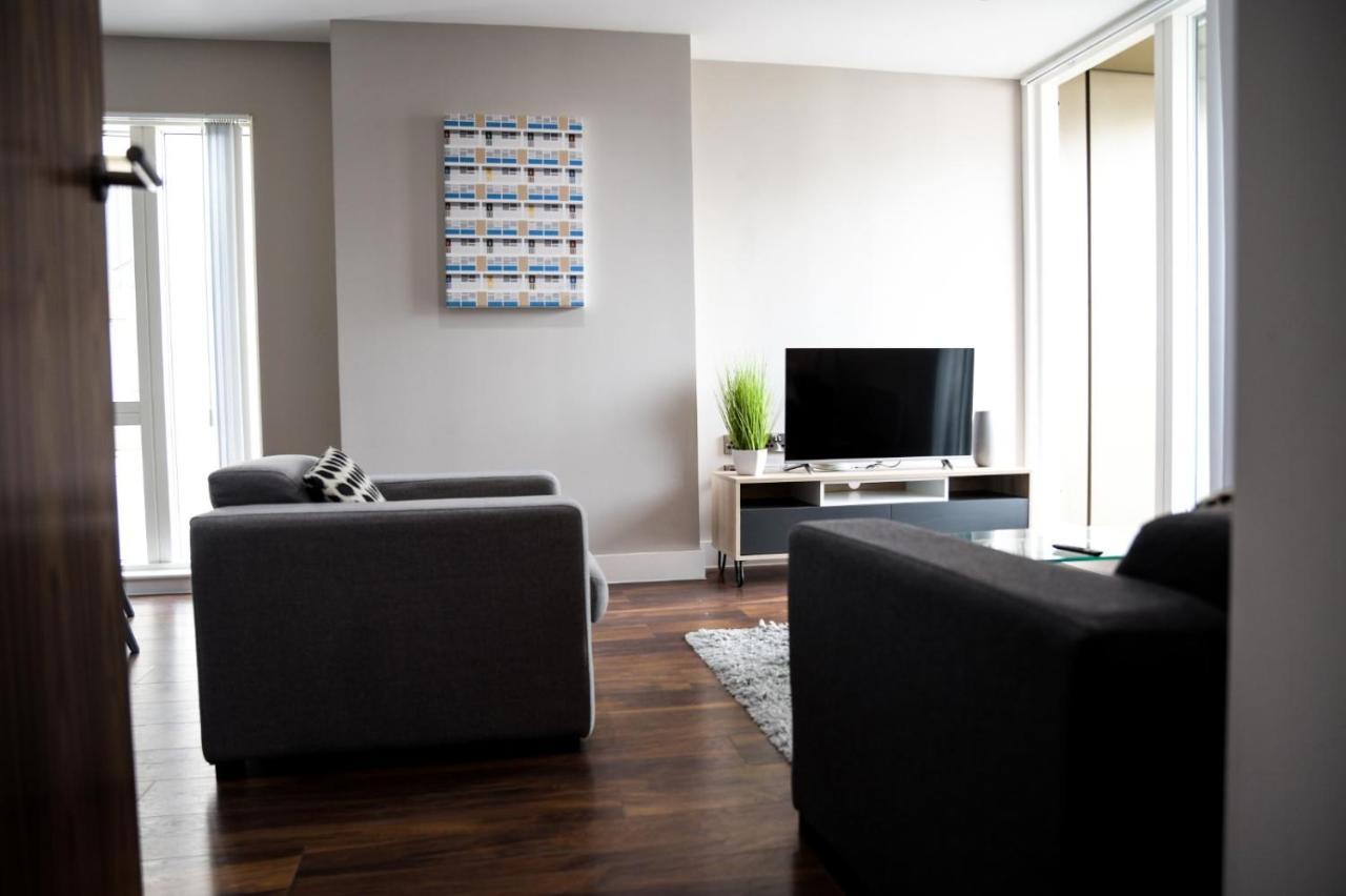 Onpoint - Spacious 2 Bedroom Apt - City Centre With Balcony Manchester