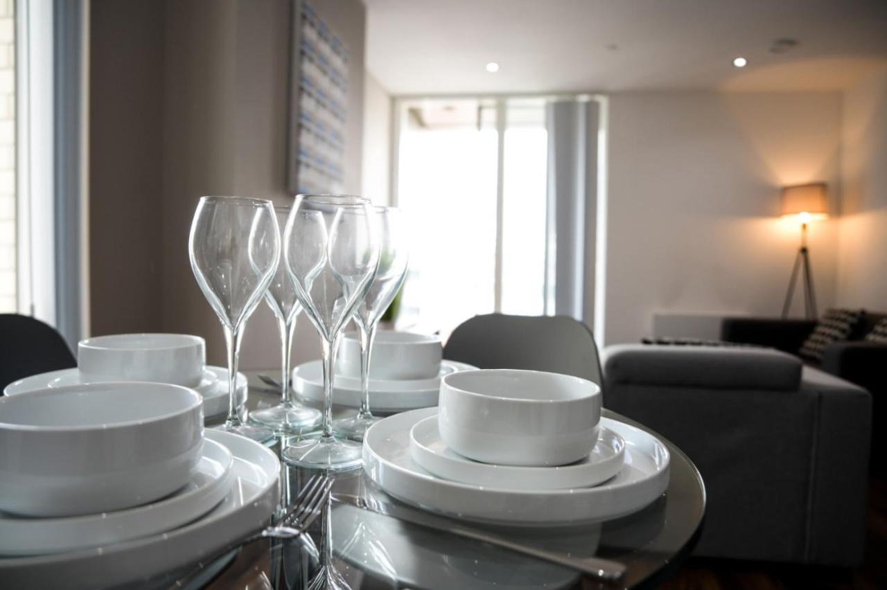 Apartment Onpoint - Spacious 2 Bedroom Apt - City Centre With Balcony