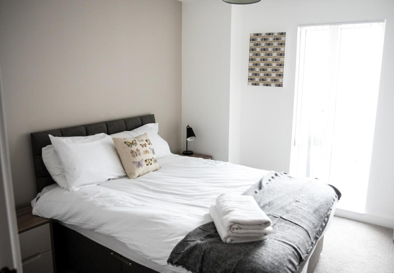 Onpoint - Spacious 2 Bedroom Apt - City Centre With Balcony * Manchester