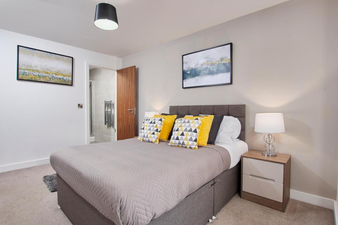 Lovely Central Abode - Amazing Views - Parking Apartment *