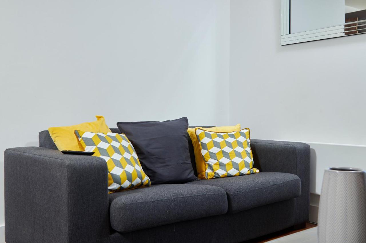 Lovely Central Abode - Amazing Views - Parking Apartment