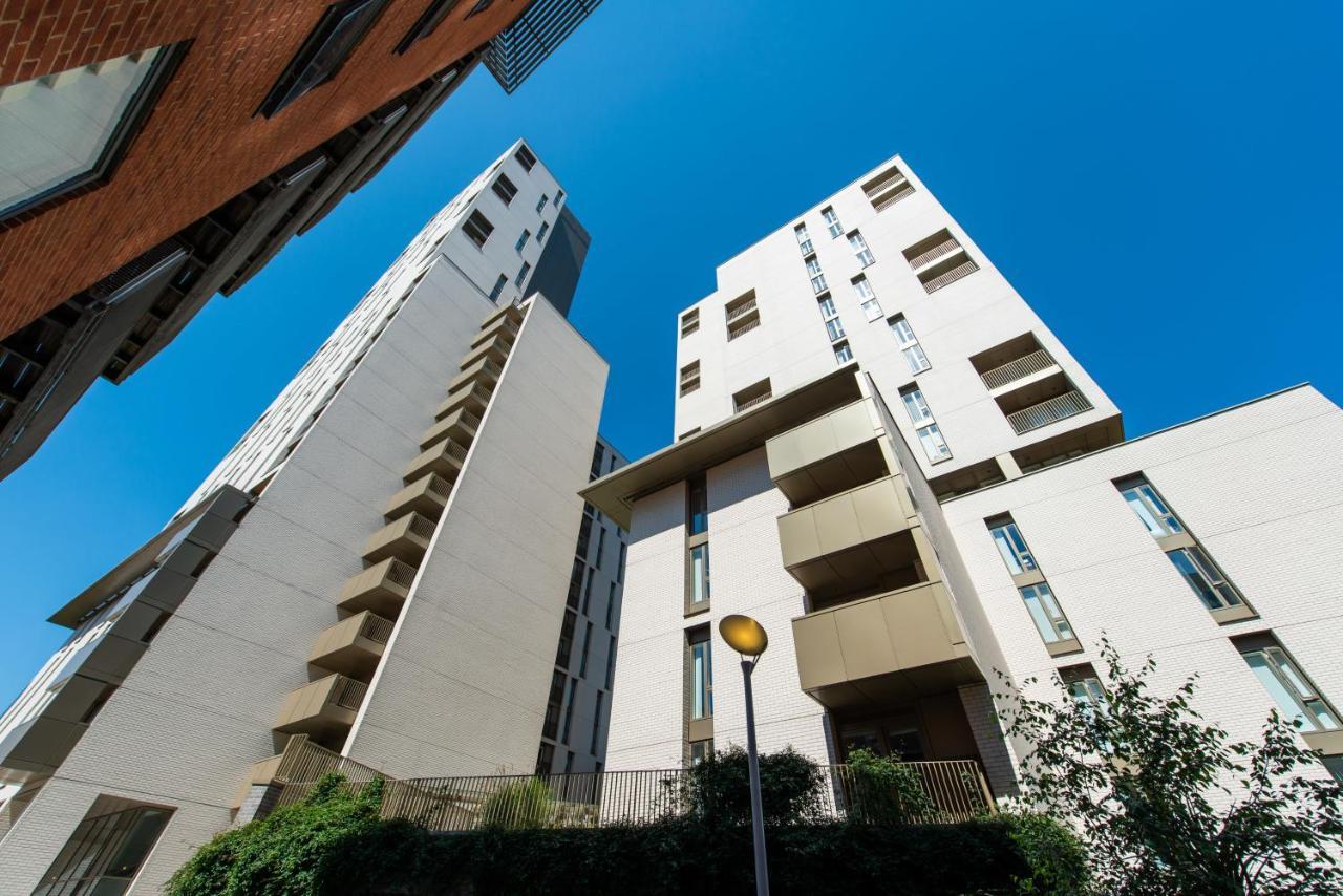 Apartment The Assembly Oasis Holding