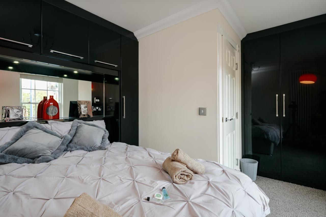 The Finney - Gorgeous, Chic 3 Bedroom House Holiday home