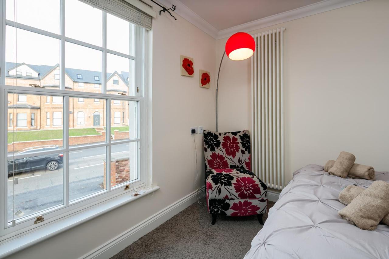The Finney - Gorgeous, Chic 3 Bedroom House
