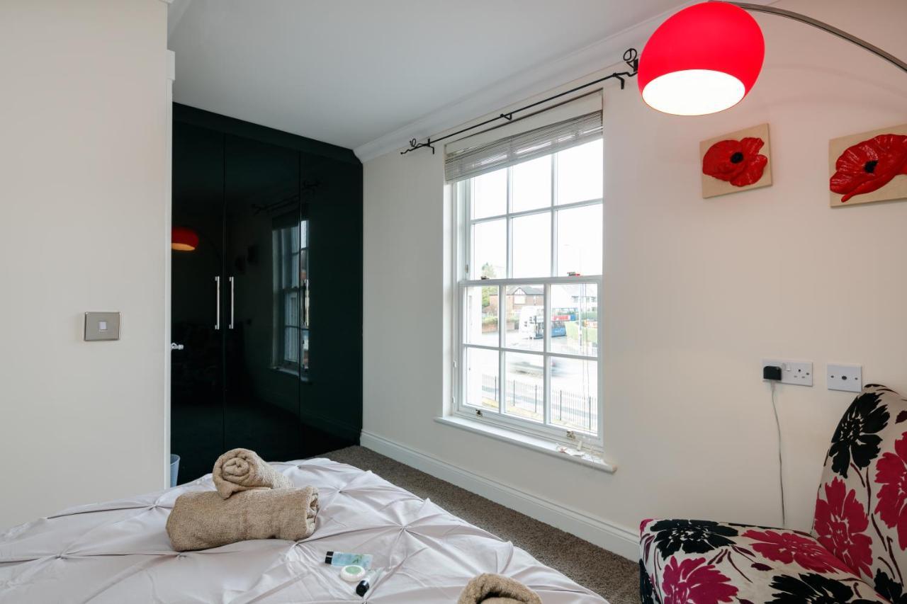 The Finney - Gorgeous, Chic 3 Bedroom House *
