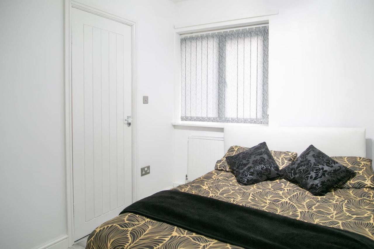Hills View Apartment