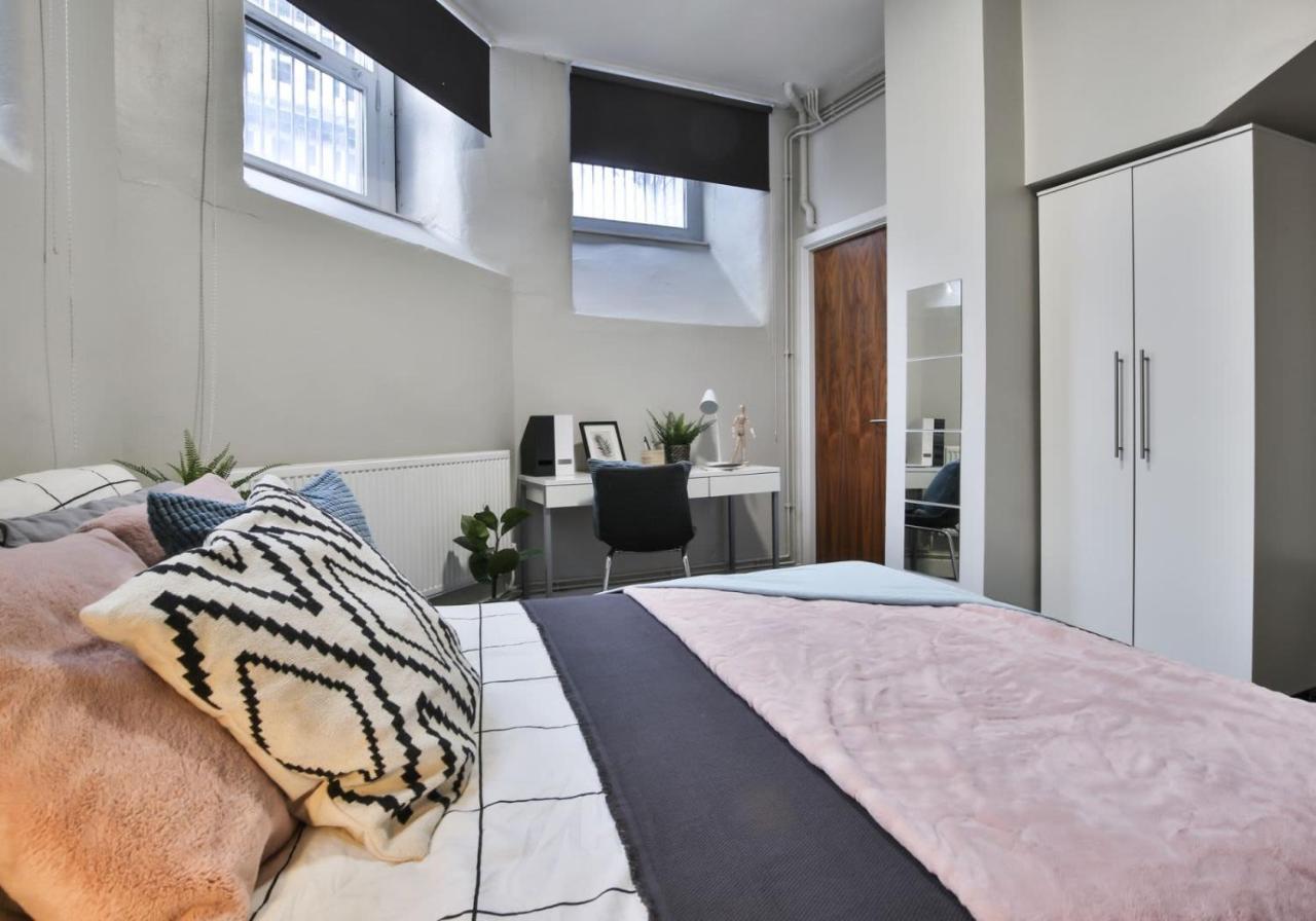 Modern & Bright Apartments In Manchester - Iq Hollingworth House Manchester