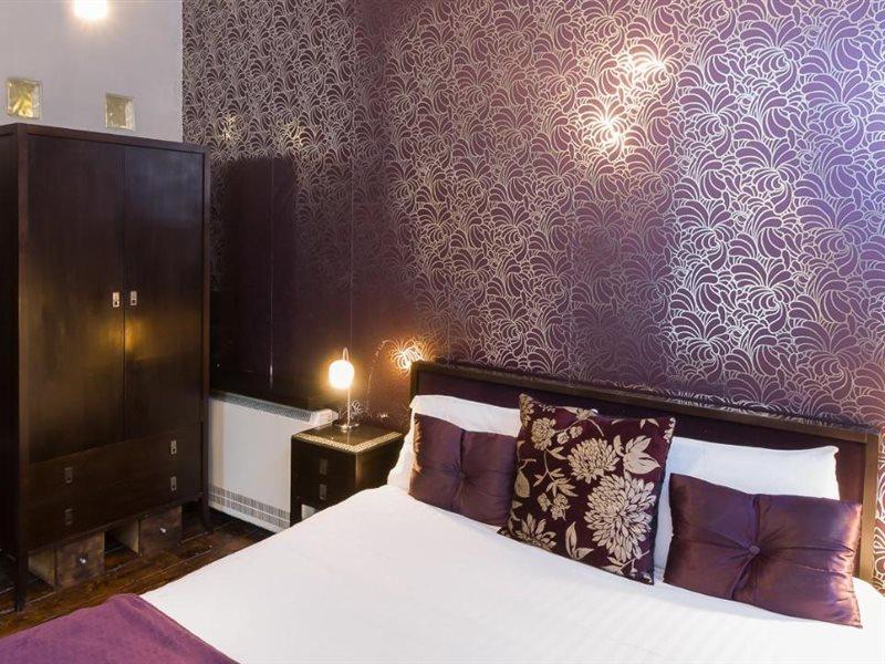 Bed & Breakfast Lushpads 4*