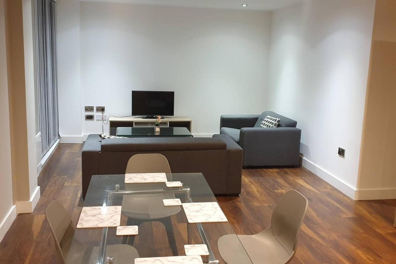 Stunning 2-Bed Apartment In Manchester City Centre Manchester
