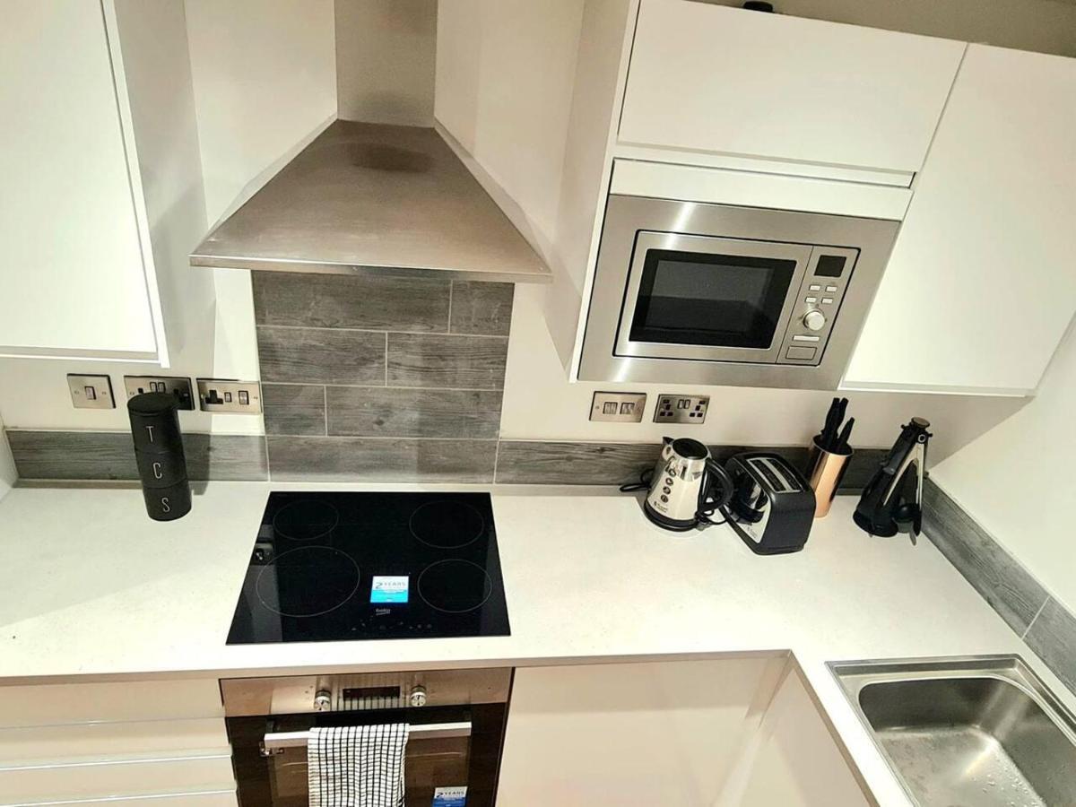 Apartment 1-bedroom Aprt In Salford- Freeparking- Sleeps3 Manchester