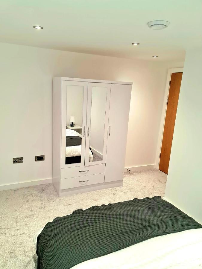 Apartment 1-bedroom Aprt In Salford- Freeparking- Sleeps3 Manchester