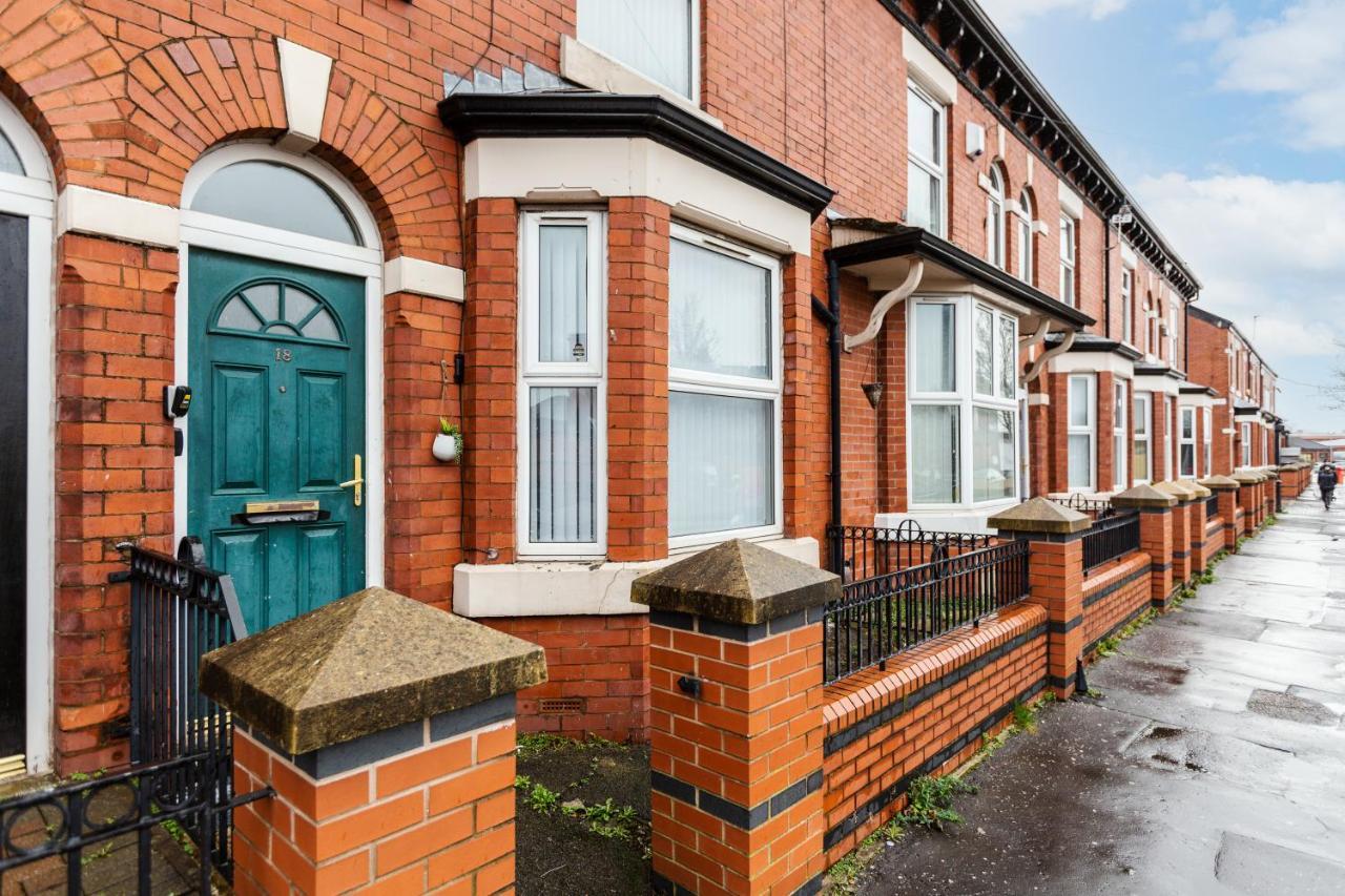 Holiday home Clayton House - Spacious Near Etihad Stadium Manchester