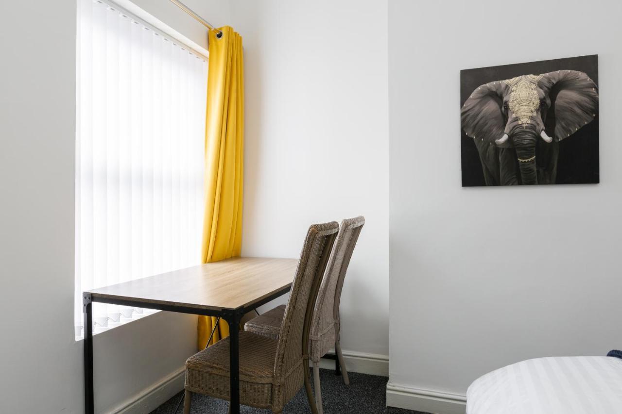Clayton House - Spacious Near Etihad Stadium *