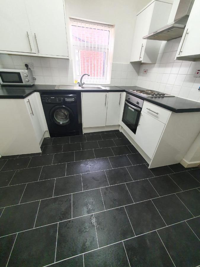 Salford Ark Comfort Near Salford Royal And Trafford Centre Apartment Manchester
