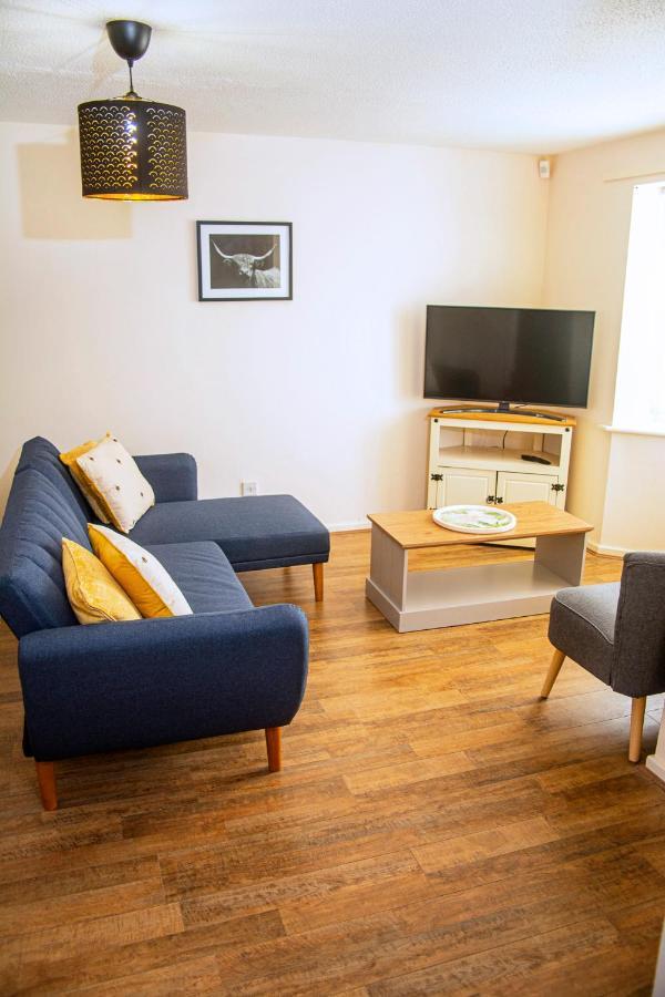 Holiday home Cosy 3-bed Close To Centre Manchester