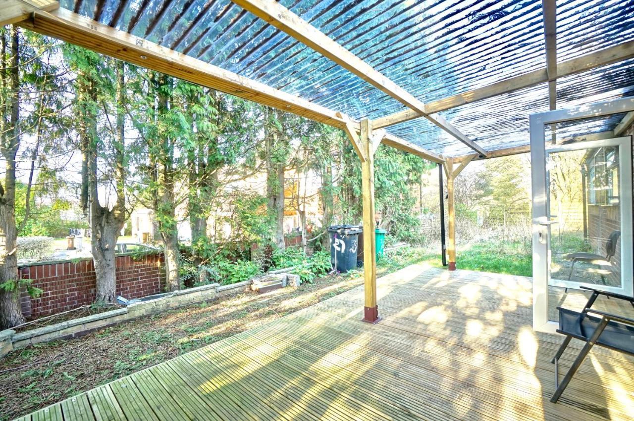 Lovely 1 Bed House Share! Free Off Road Parking! Large Rear Garden