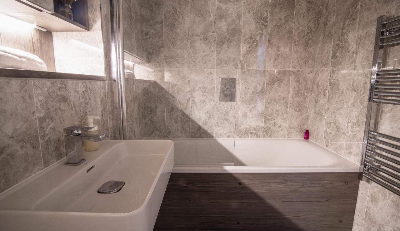 Location And Luxury In The Centre Of Manchester... *