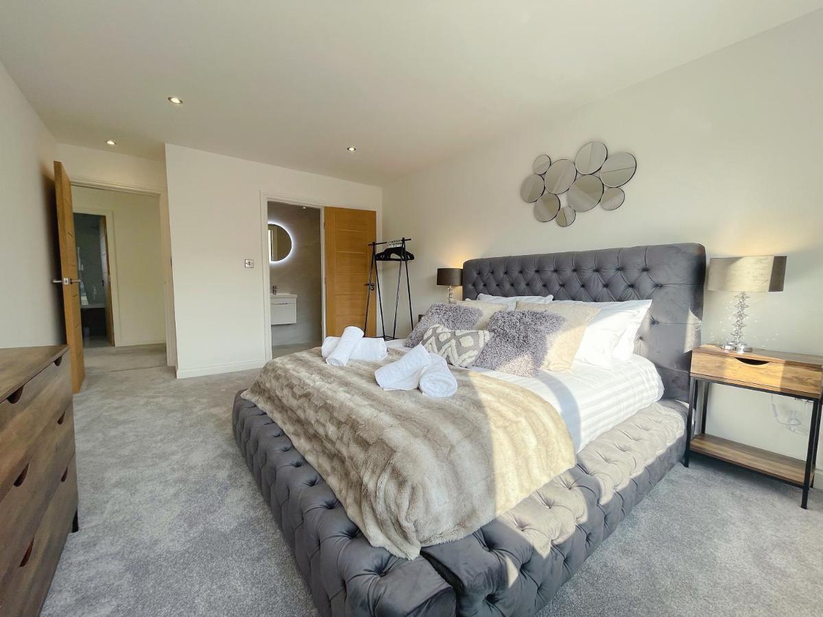 Apartment Luxurious 7 Bedroom House In Didsbury, *