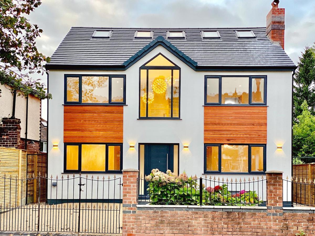 Apartment Luxurious 7 Bedroom House In Didsbury, *